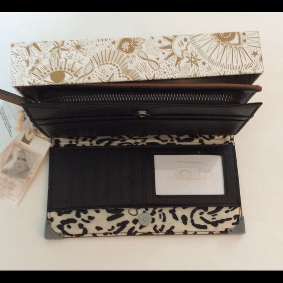 Jessica Simpson Brown Wallet NWT - Picture 13 of 15